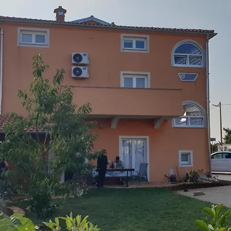 Apartment Citrus Novigrad