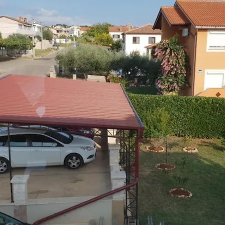 Apartment Citrus Novigrad
